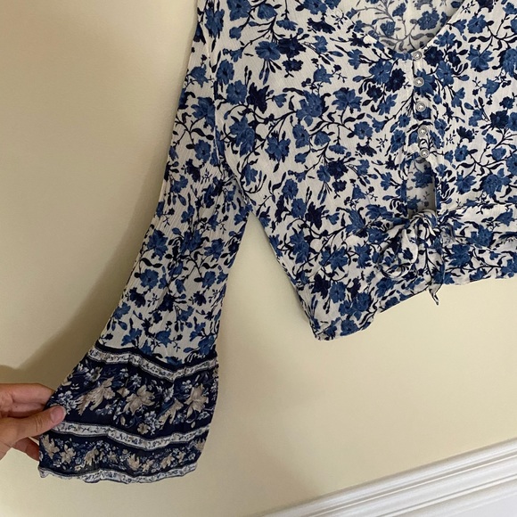 Two piece American Eagle Floral boho outfit set - Picture 2 of 7